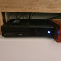 Xbox One 1tb + 4 giochi