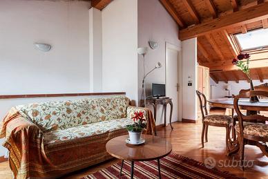 Appartamento con terrazzo abitabile pieno centro