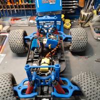 Modello RC 1/10 E-maxx Traxxas 