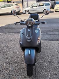 vespa 300gts super sport