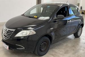 Lancia Ypsilon 0.9 TwinAir 85 CV 5 porte Metano
