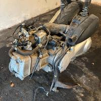 bloccomotore+sospensioni+ruota posteriore sh125