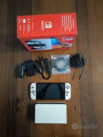 Nintendo Switch OLED Bianca – Come nuova + Accesso