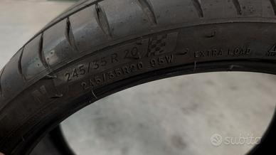 4 pneumatici Michelin Pilot Sport 4 245/35 R20 VOL