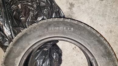 Gomme invernali Pirelli