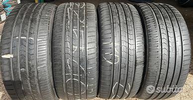 225 40 18 vredestein