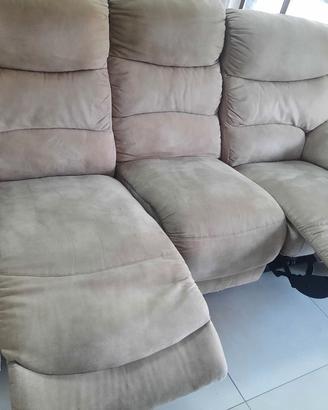 Divano 4  posti con recliner