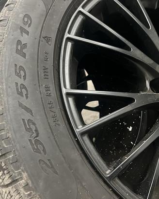 Cerchi porsche cayenne gommati