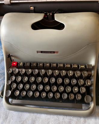 macchina da scrivere olivetti