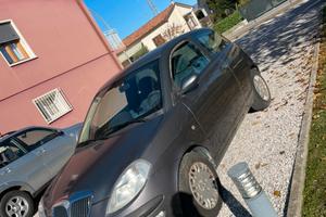 Lancia Y 1.2 neopatentati