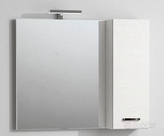 Specchio e luce LED bagno bianco legno frassino