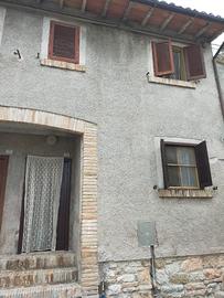 Villino bifamiliare in mezzo alla natura