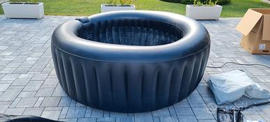 Jacuzzi idromassaggio gonfiabile 