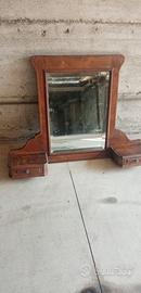 Specchiera con vetri molati e cassetti