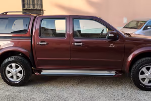Isuzu D-Max 3.0 TD 4WD Aut e Gancio PICK UP