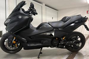 Tmax 560 tech