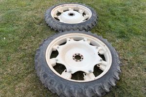 N.2 ruote strette posteriori trattore agricolo