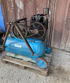 Compressore aria per trattore 200 LT