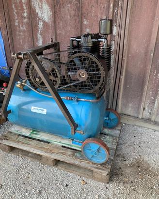 Compressore aria per trattore 200 LT