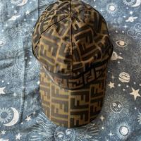 Cappello Fendi