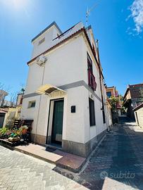 Carol's House: A Family & Friends Retreat