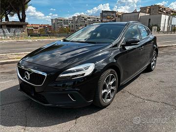 VOLVO V40 D2 crosscountry