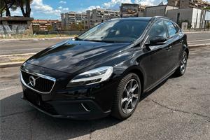 VOLVO V40 D2 crosscountry