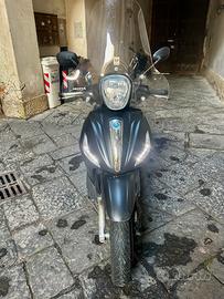 Piaggio Beverly 300 2021 ABS-ASR – 29.500 km – Uni