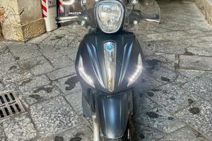 Piaggio Beverly 300 2021 ABS-ASR – 29.500 km – Uni