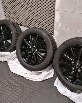 Cerchi Mini Cooper con Gomme invernali