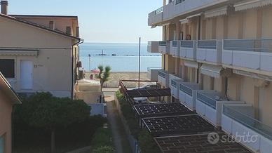 Marotta stagione estiva spiaggia sabbia 2 camere