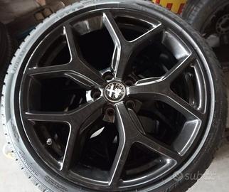 Cerchi in lega 19" originali ALFA GIULIA con gomm