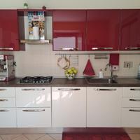 Cucina Lube anta a saponetta laccata lucida