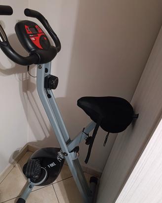 cyclette pieghevole 