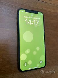 iPhone X 64 GB – Perfetto – Batteria 79% – Scatola