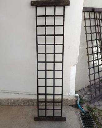 Grate in legno da giardino