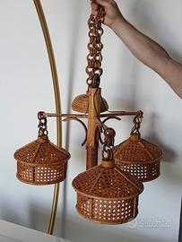 Lampadario in rattan, bambú e vimini