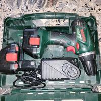 Trapano avvitatore Bosch PSR
12 con 2 batterie