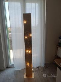 Lampada da Terra Unica in Foglia Oro