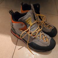 Scarponi/scarponcini trekking Sportiva BoulderX