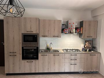 Cucina Completa 3,6 mt con elettrodomestici