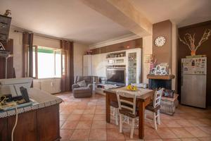 3 LOCALI A MAGLIANO SABINA