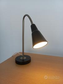 Lampada da tavolo Ikea metallo nero