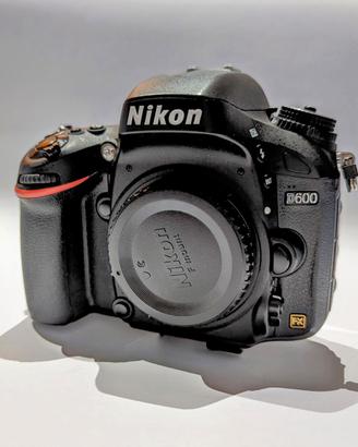 Nikon D600 + sigma 24 mm 1.4 e Samyang 14mm 2.8