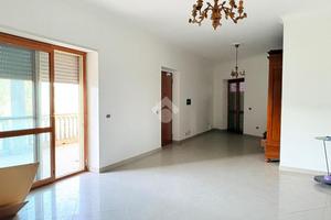 4 LOCALI A BOTRICELLO