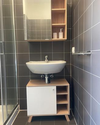 Mobile specchio per bagno bianco e legno