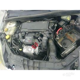 Motore in attesa di prova ford fiesta 2005-08