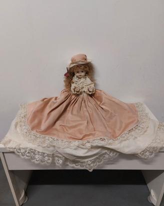 Bambola di Porcellana