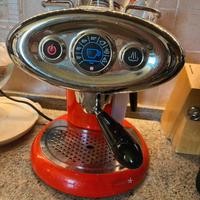 Macchinetta caffe capsule  iperespresso Illy