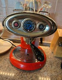 Macchinetta caffe capsule  iperespresso Illy